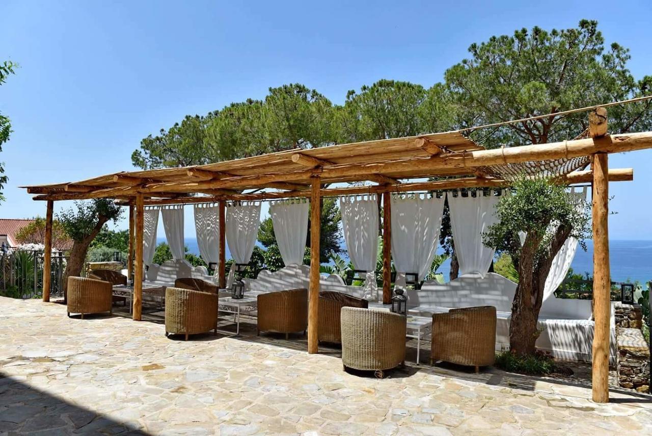 Hotel Garden Riviera 산타마리아디카스텔라바테 외부 사진